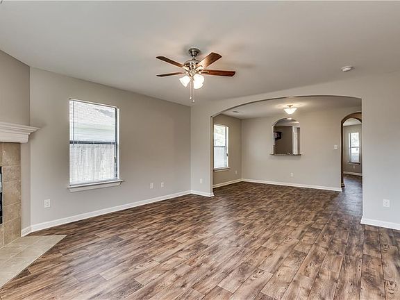 4th image of 106 Pearl Ln