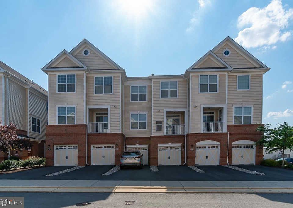 1st image of 23305 Milltown Knoll Sq Unit 112