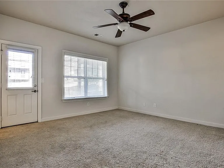 1934 Cobblestone Cir NE — Photo 23