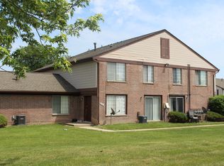 Farmbrooke Manor, Clinton Township, MI 48035
