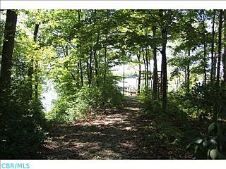 1st image of 4844 Woodhaven Dr