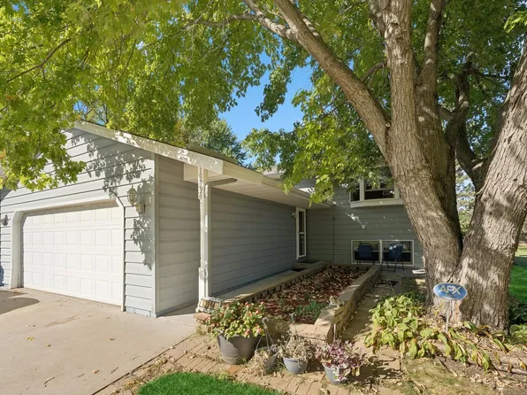 13994 Silverod St NW, Andover, MN 55304