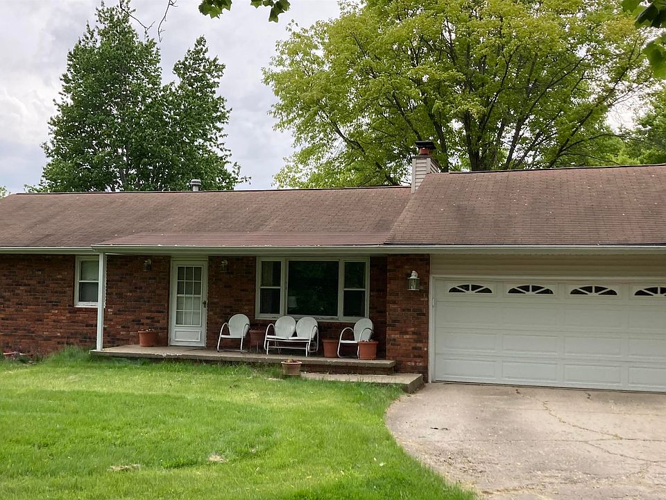 3109 Mall Rd, Pekin, IL 61554 Zillow