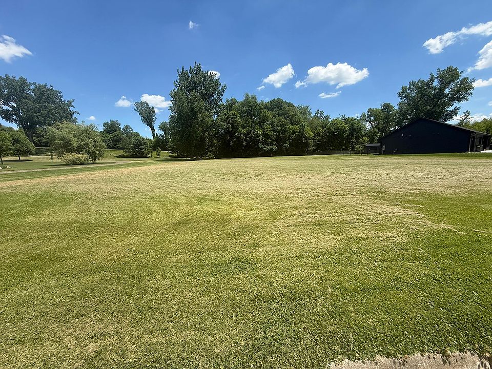 1st image of Open Lot Browers St E