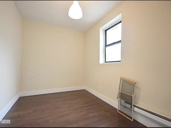 5th image of 1679 Sterling Pl #2R