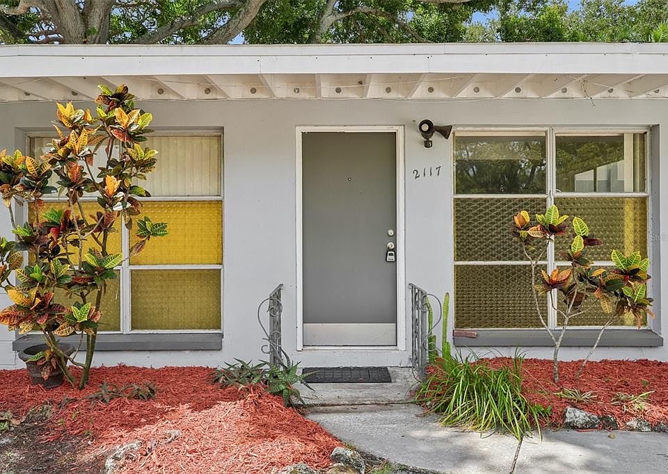 1st image of 2117 BARCELONA DRIVE