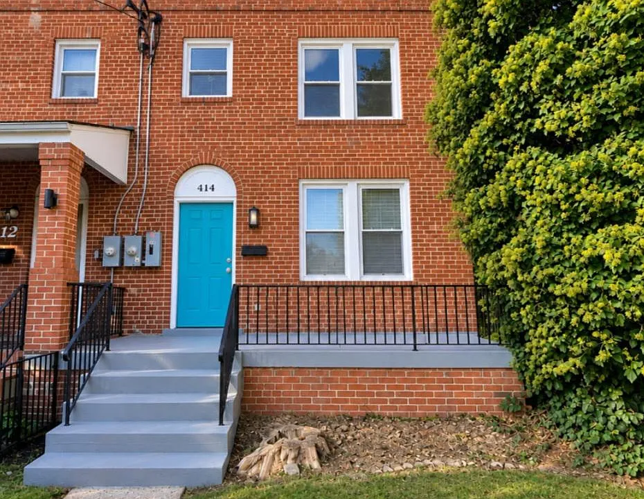 414 Orange St SE
