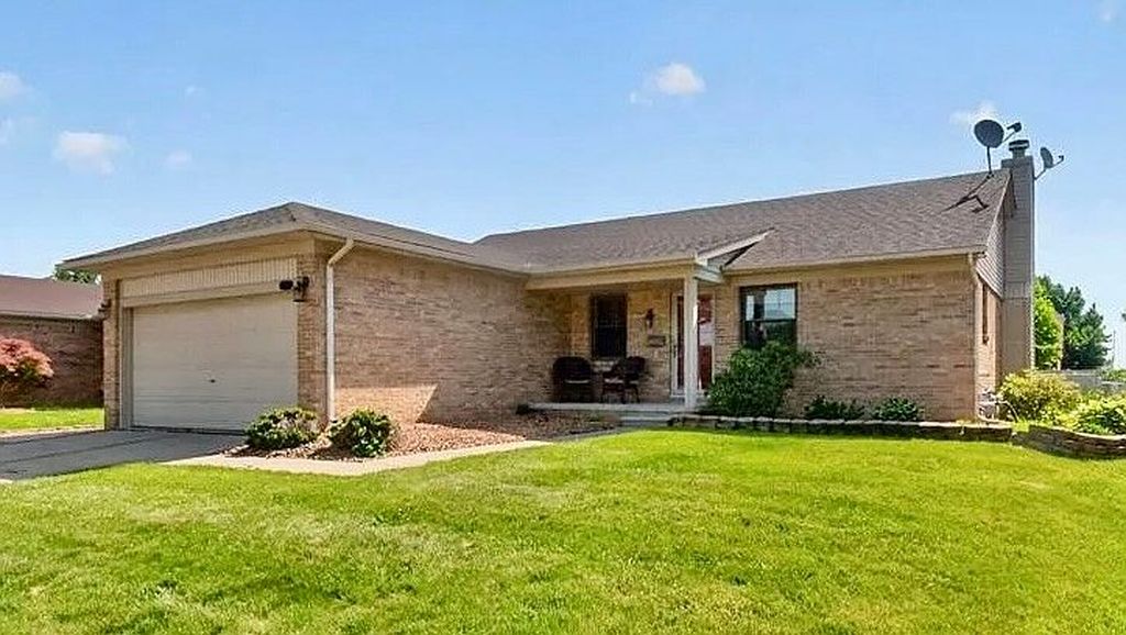 15121 Churchill St - Property Image