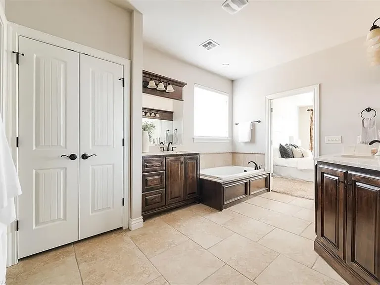 3008 Wind Call Ln — Photo 24
