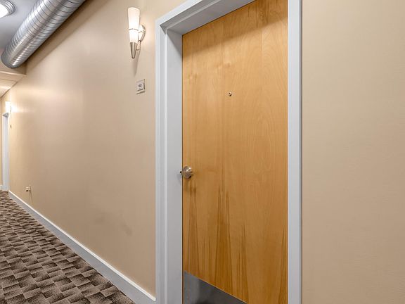 5th image of 121 N Martin Luther King Blvd Unit 102