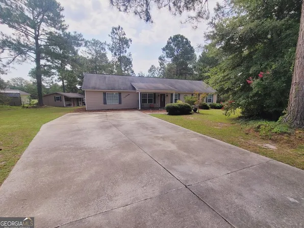 69 Pine Thicket Rd, Douglas, GA 31533