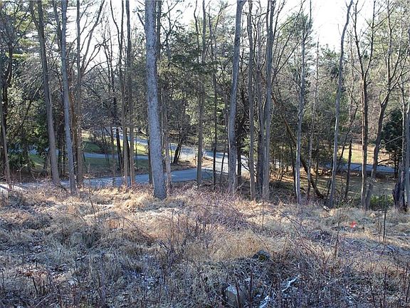 5th image of 17 Kingwood Park