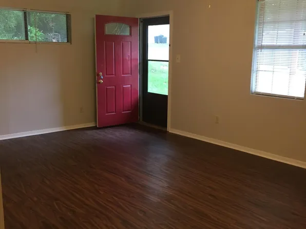 417 Port Gibson St APT A4, Raymond, MS 39154