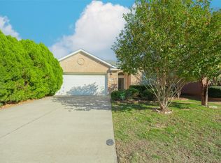 7441 Rock Garden Trl, Fort Worth, TX 76123