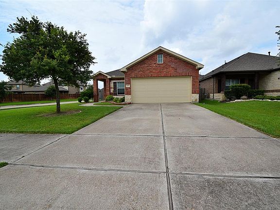 3rd image of 4203 Ponderosa Hills Ln