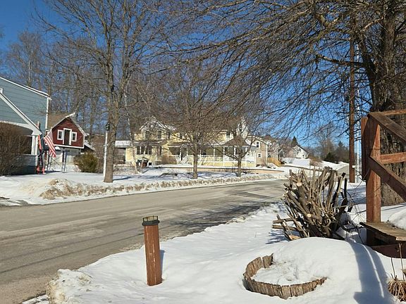 5th image of 200 Church St