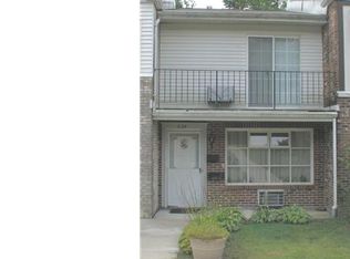 34 Surrey Ln #E34, Torrington, CT 06790