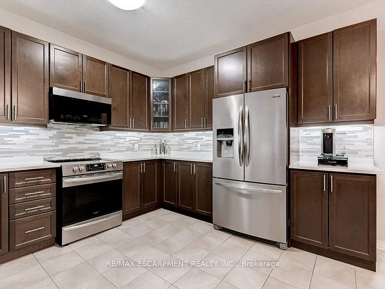 85 Showcase Dr #MAIN — Photo 21