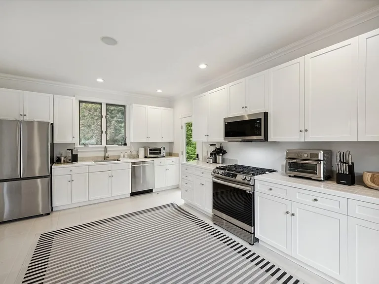 6 Esterbrook Rd — Photo 16