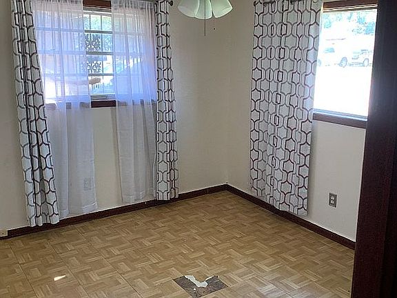 2nd image of 1609 Maryland Ave