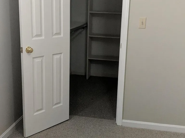 1506 Helmridge Ct — Photo 12