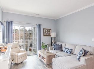 21 Hampshire Rd APT 313, Methuen, MA 01844