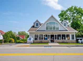 4084 Main St, Fish Creek, WI 54212