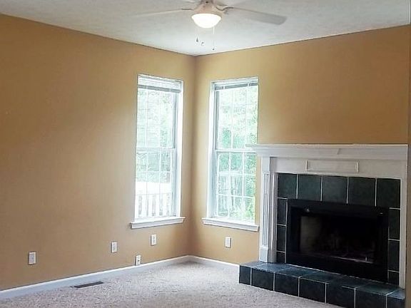 4th image of 55 Mosswood Dr