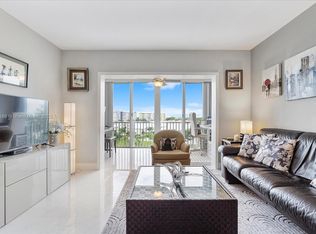 3850 Washington St APT 608, Hollywood, FL 33021