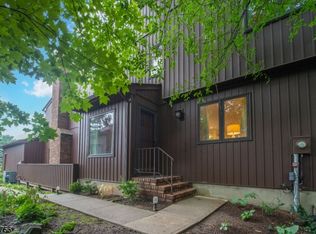 17 Highpoint Cedar Grv, Cedar Grove, NJ 07009