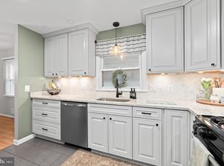 10306 Greenside Dr, Cockeysville, MD 21030