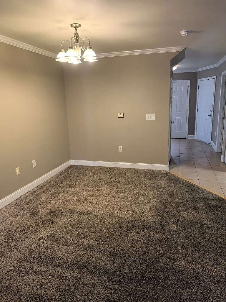 717 Majestic Drive — Photo 3