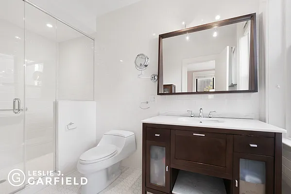 Sold by Leslie J. Garfield | media 7