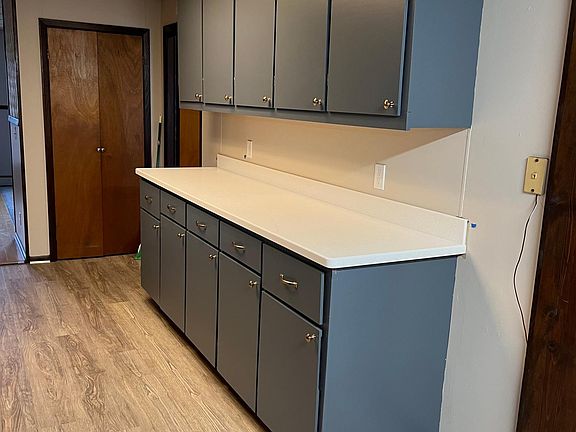 3rd image of 477 Connecticut St #2