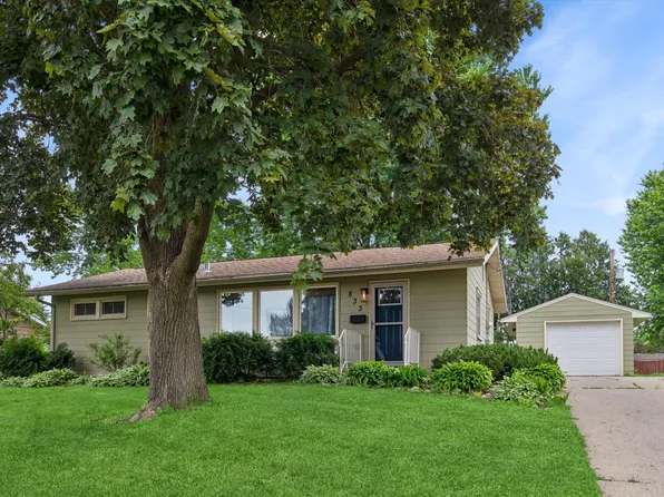 833 9th Ave SW, Faribault, MN 55021