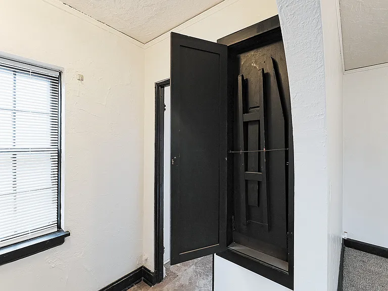 1403 E St #B3 — Photo 6