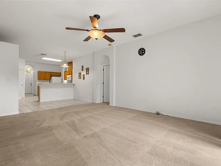 9406 Candice Ct — Photo 5