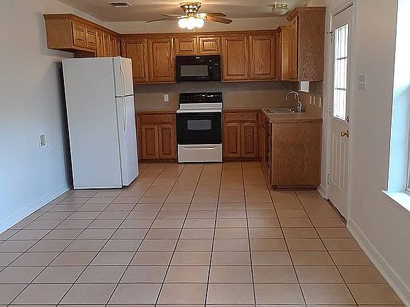 2nd image of 305 Texas St #A & B