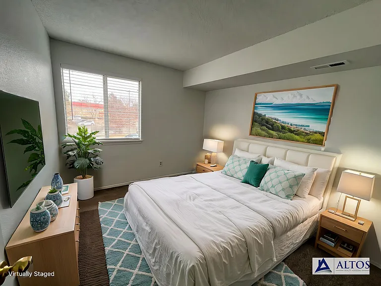 1094 S Dearborn St #308 — Photo 7