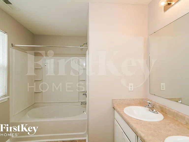 8123 Fisher Bend Dr — Photo 9