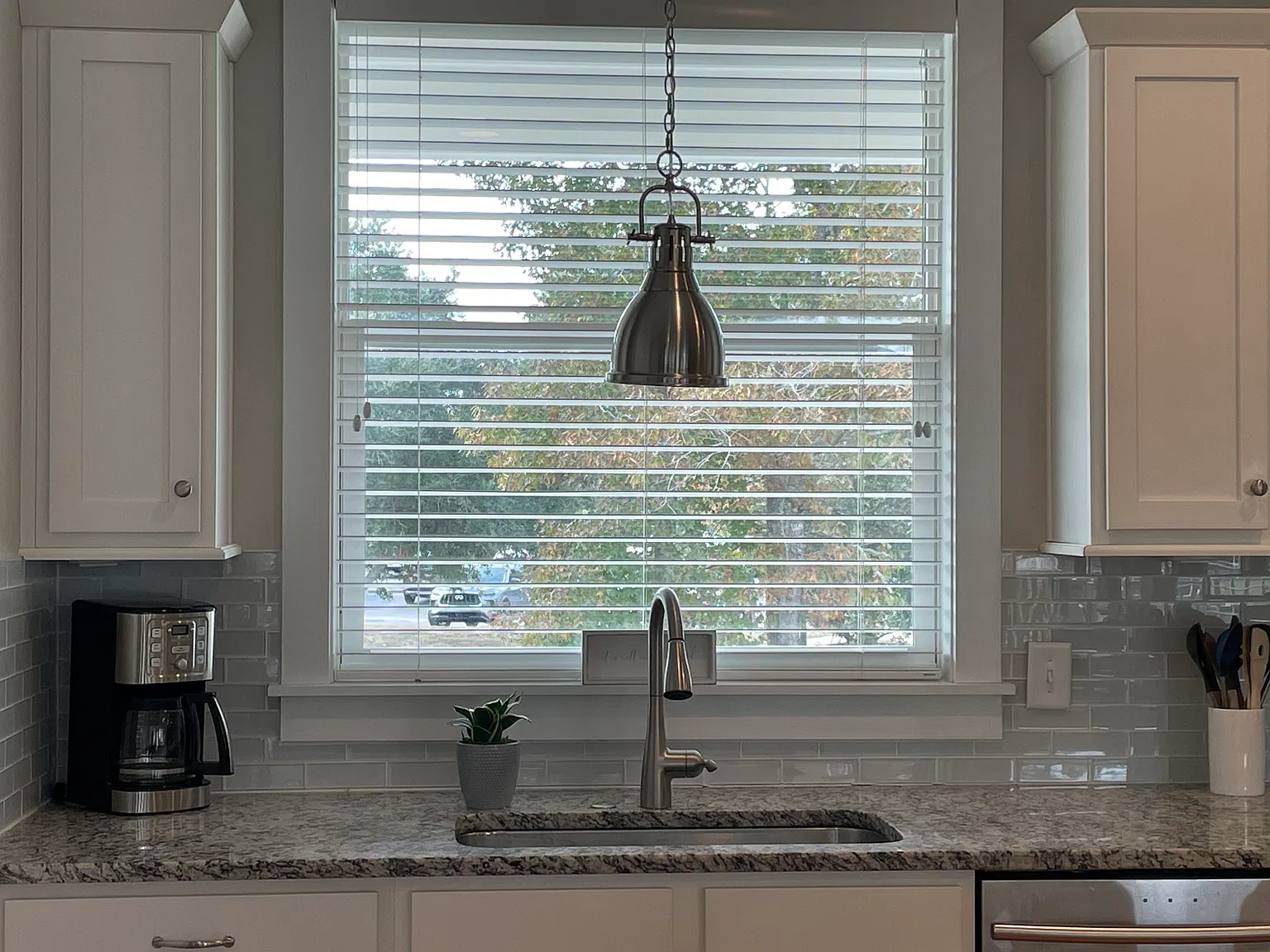2 bed, 2.5 bath, 1600 sqft, $2,299 — Photo 4