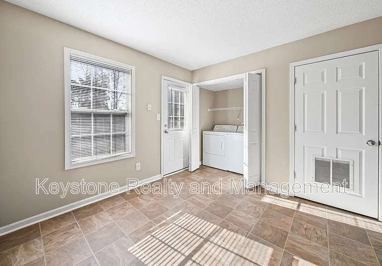 816 Oak Arbor Ct #C — Photo 7