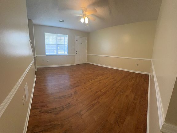 5th image of 101 Country Village Ct