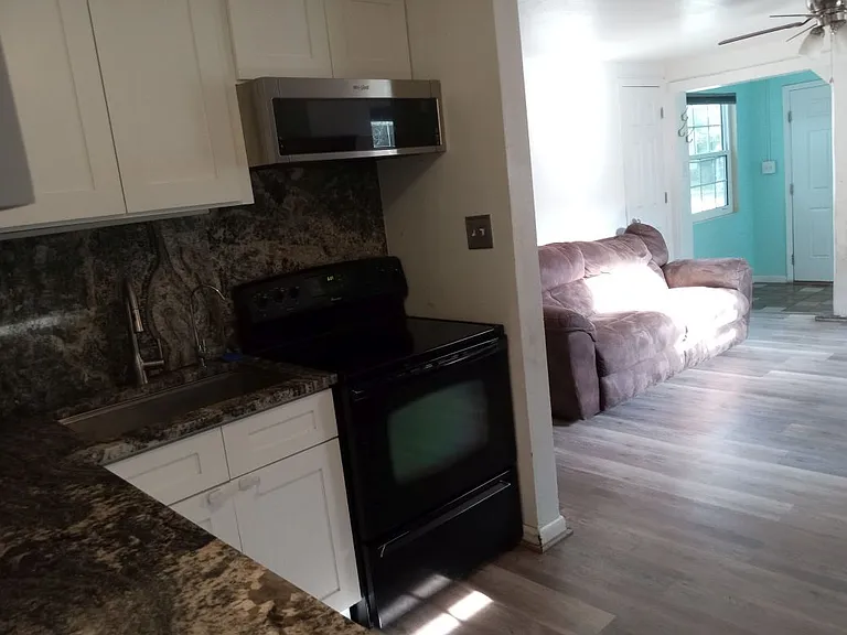 520 NW 26th Ave — Photo 17