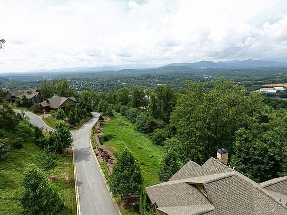 3rd image of 34 Points West Dr