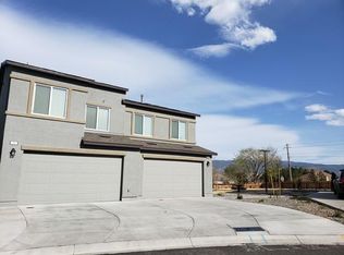 416 Autumn Breeze Cir, Reno, NV 89511