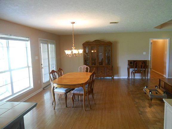 4th image of 1496 Tomahawk Dr