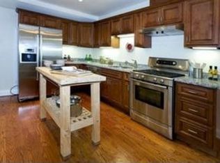 660 Douglass St, San Francisco, CA 94114