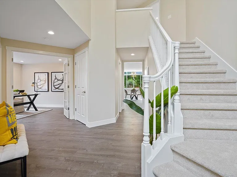 24275 SE 1st Pl — Photo 12