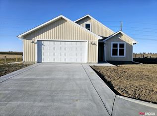 807 Grandview St, Sutton, NE 68979